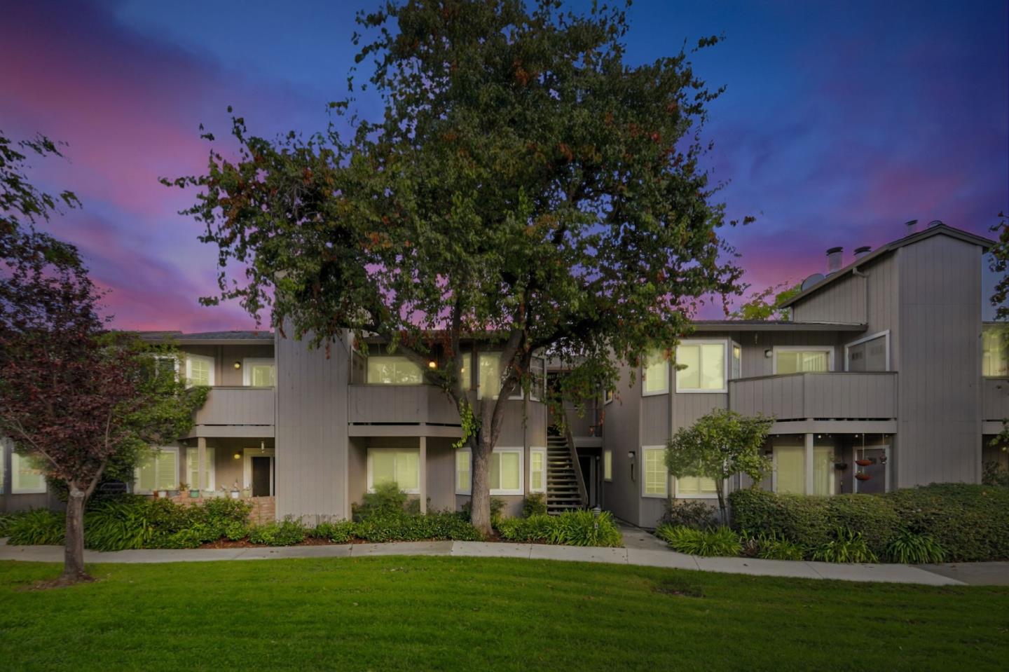 Front Image Thumbnail for ML82025088