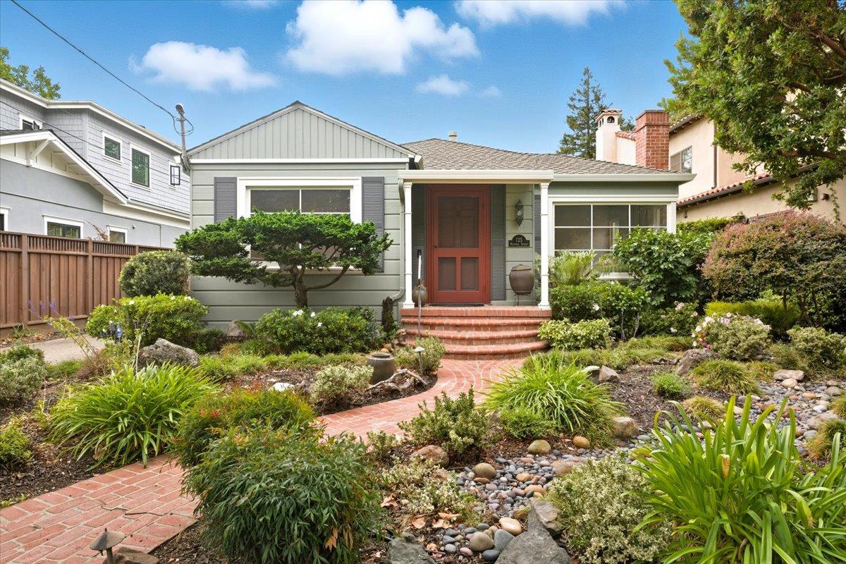 Front Image Thumbnail for ML82025152