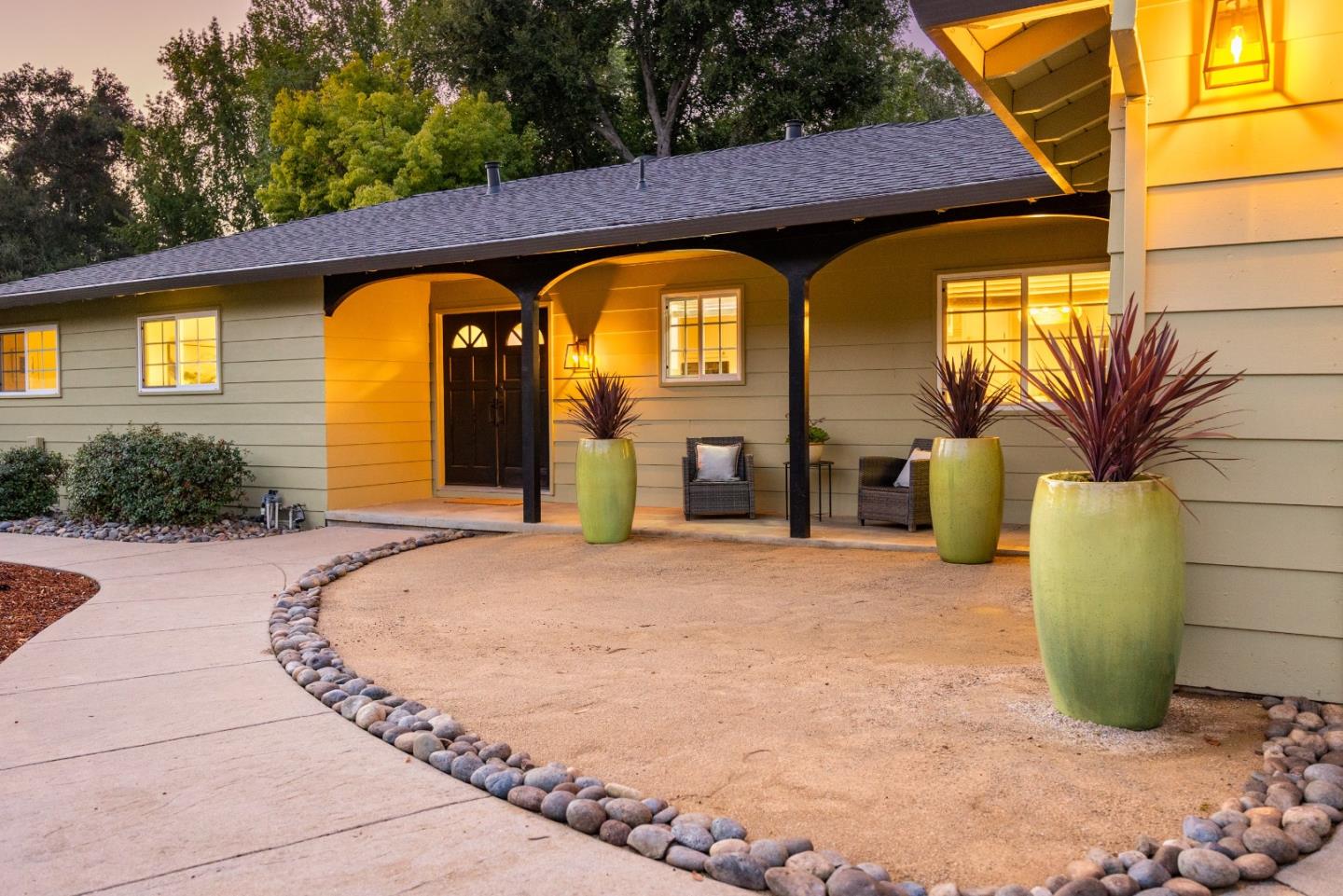 Front Image Thumbnail for ML82025172