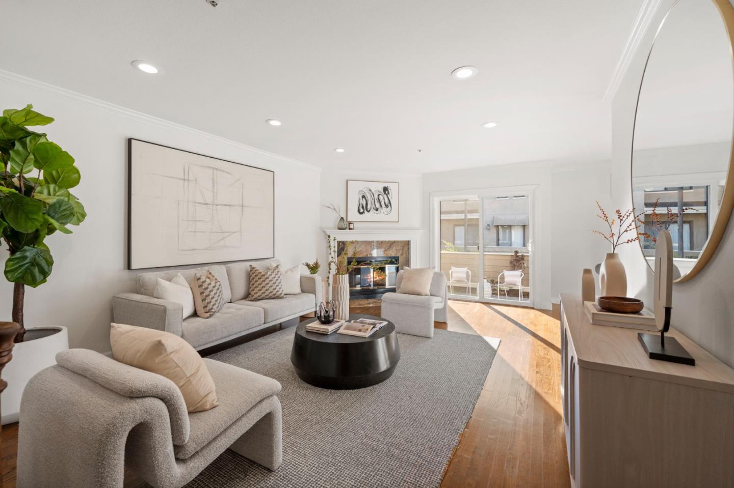 Front Image Thumbnail for ML82025175