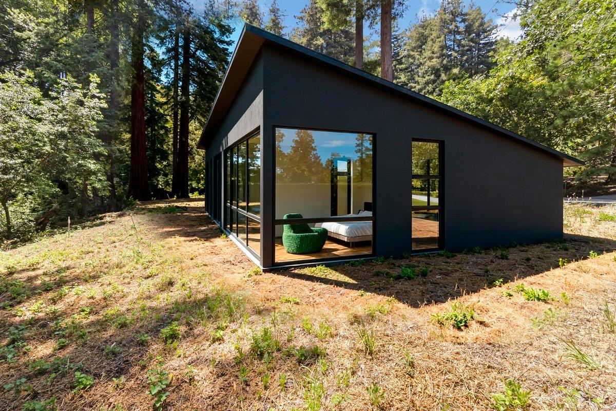 Front Image Thumbnail for ML82025215