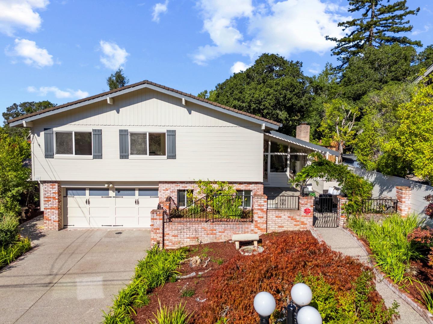 Front Image Thumbnail for ML82025219