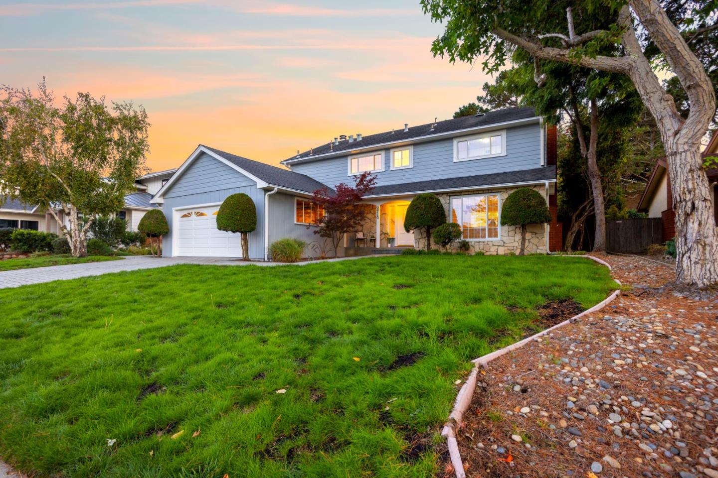 Front Image Thumbnail for ML82025260