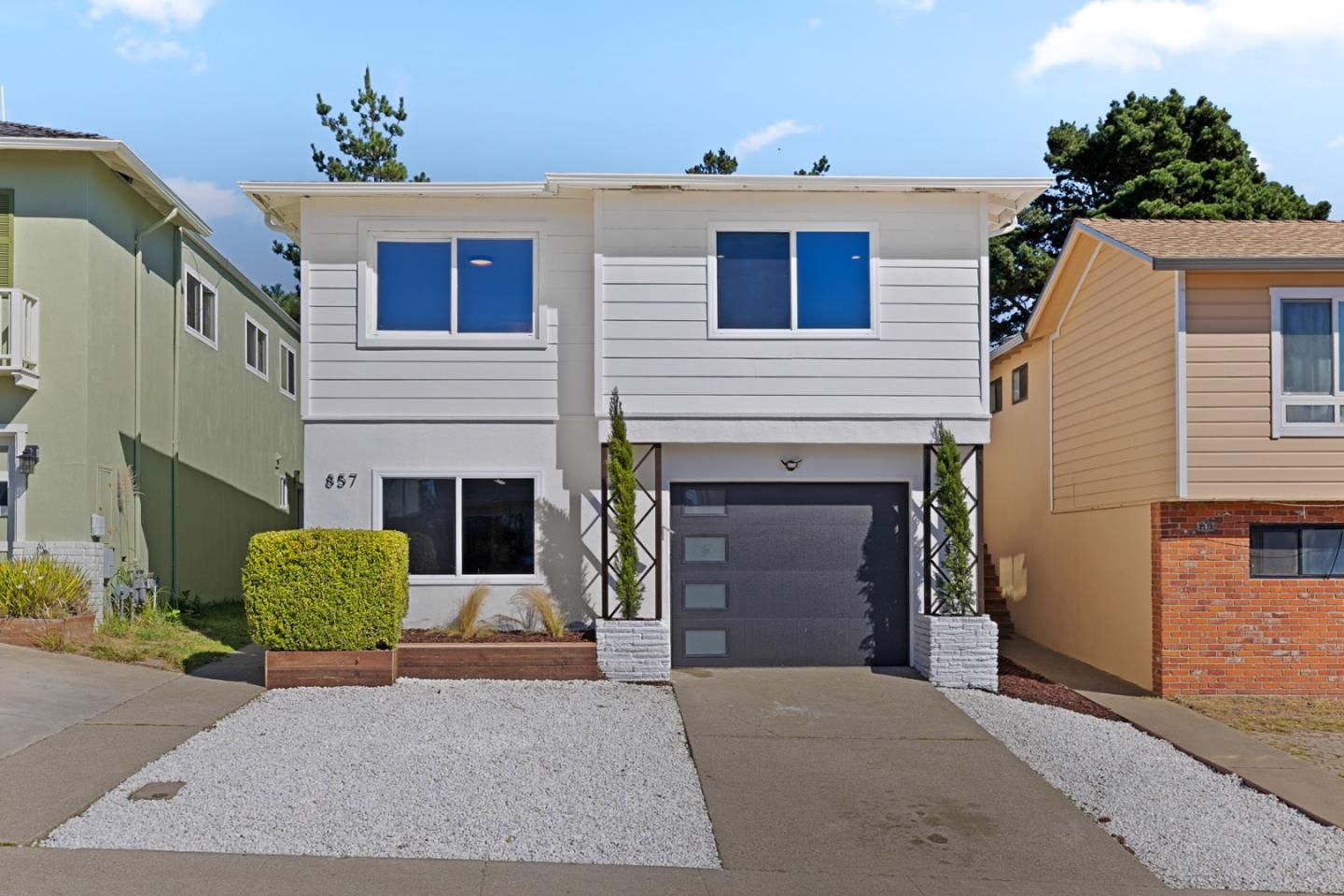 Front Image Thumbnail for ML82025267