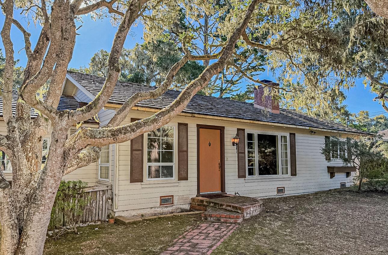 Front Image Thumbnail for ML82025274