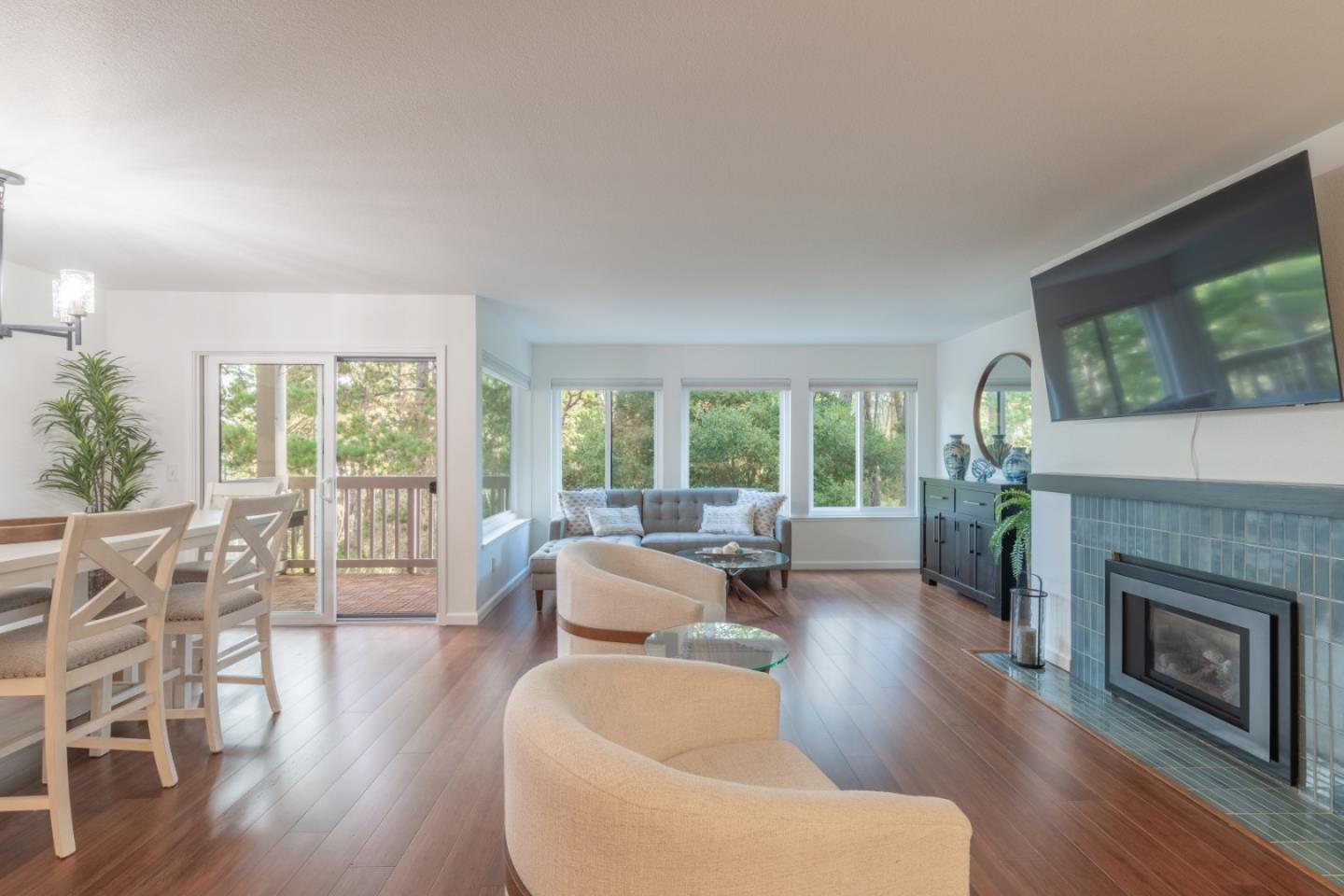 Front Image Thumbnail for ML82025285