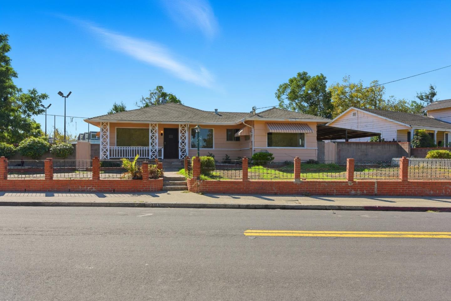 Front Image Thumbnail for ML82025291