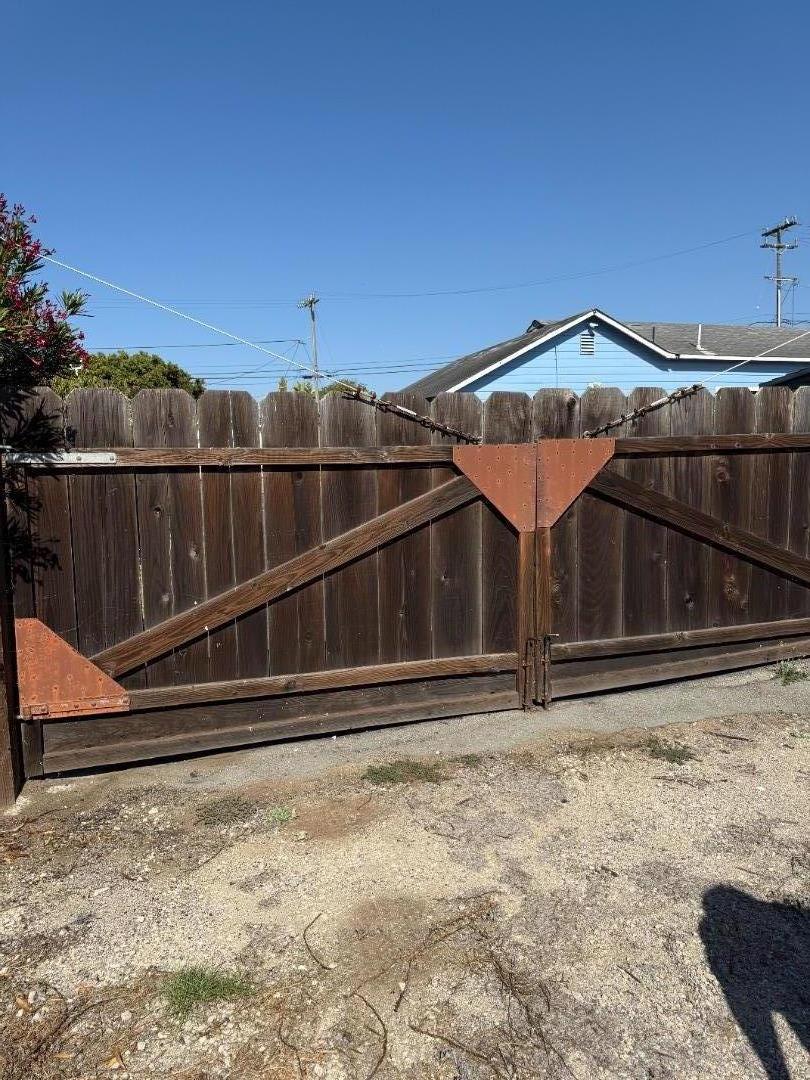 Front Image Thumbnail for ML82025312