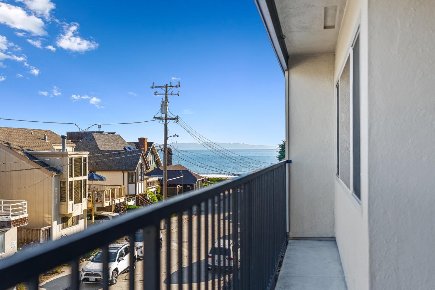 Front Image Thumbnail for ML82025314