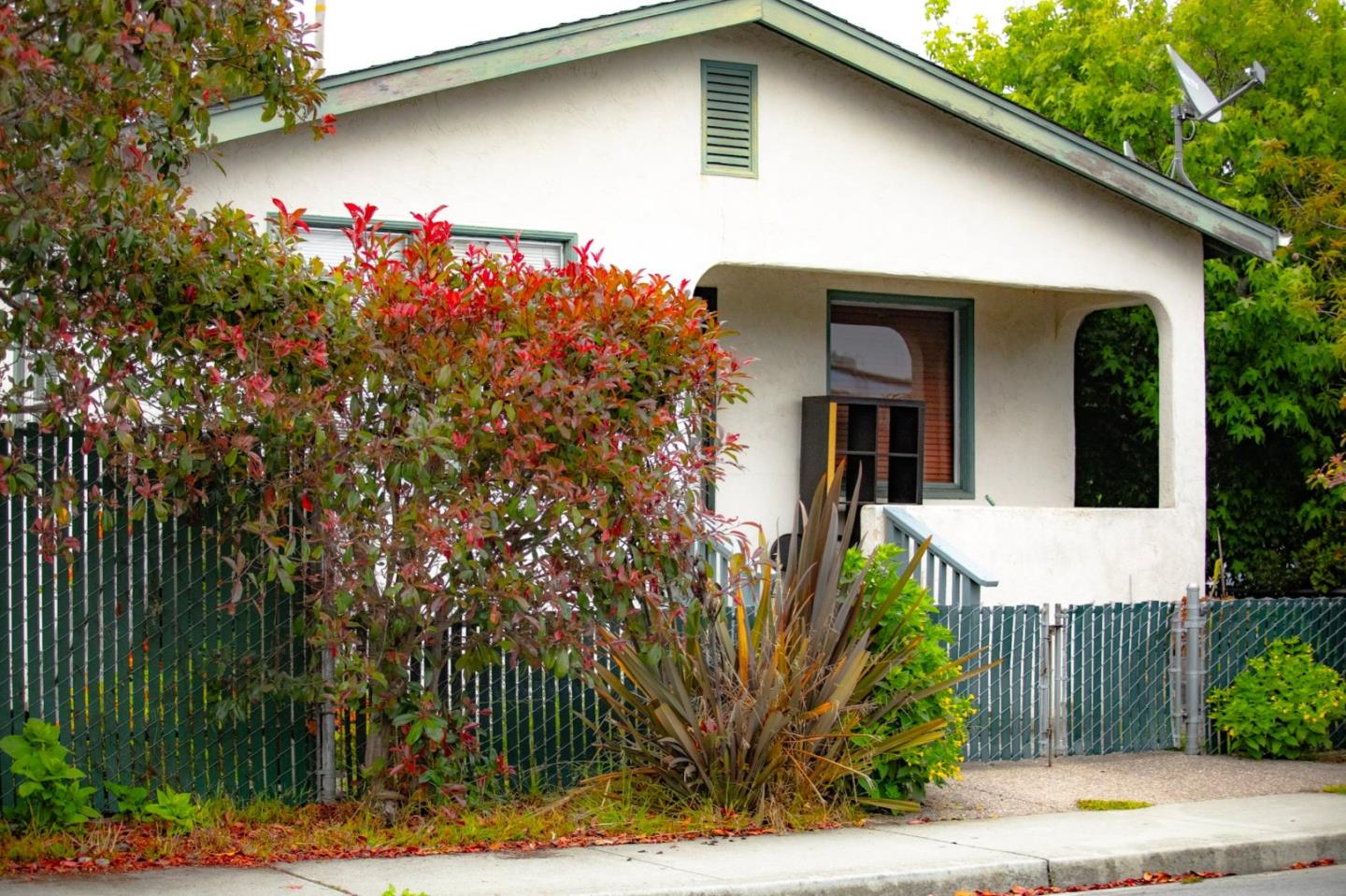 Front Image Thumbnail for ML82025318