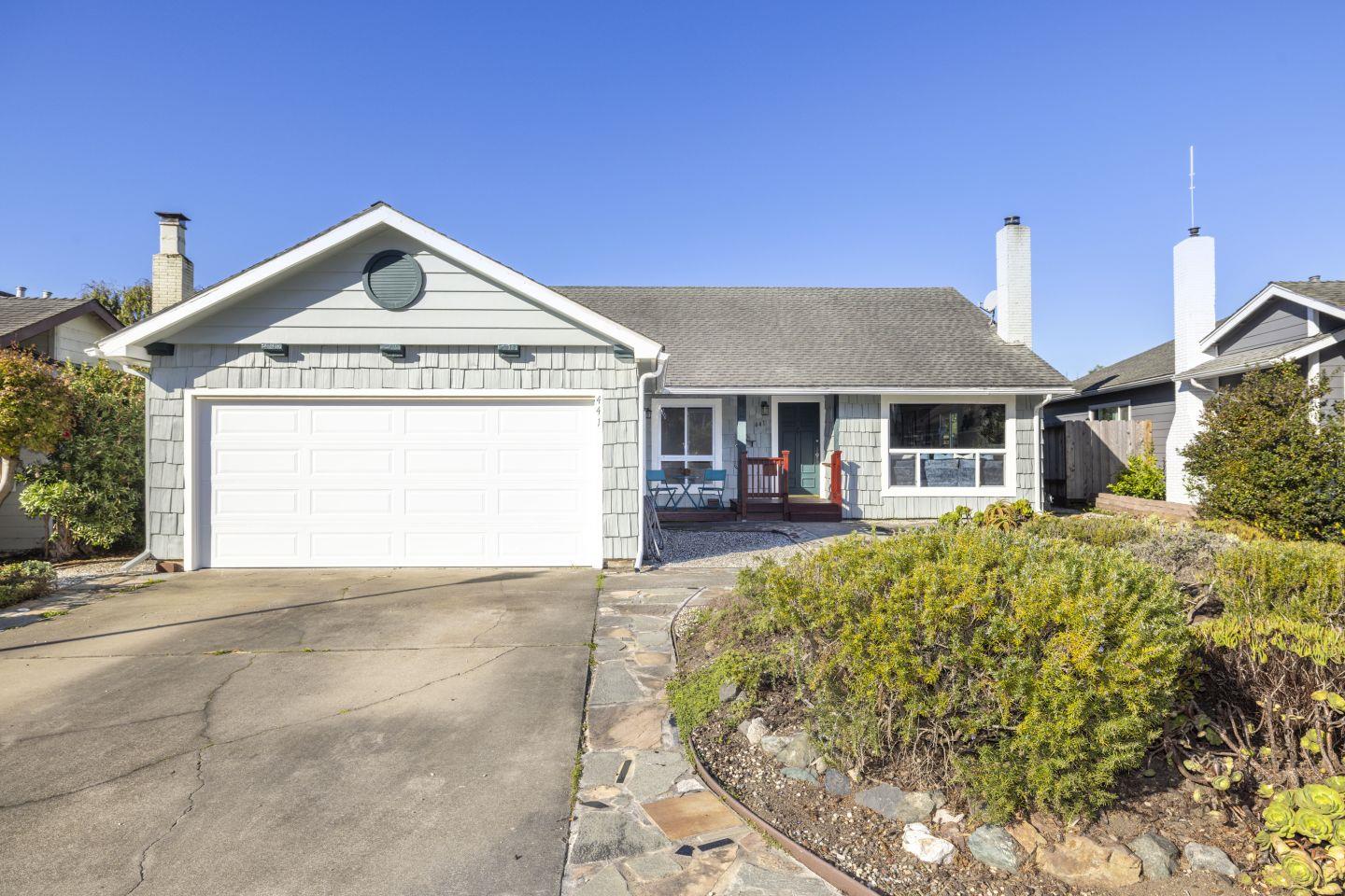 Front Image Thumbnail for ML82025323