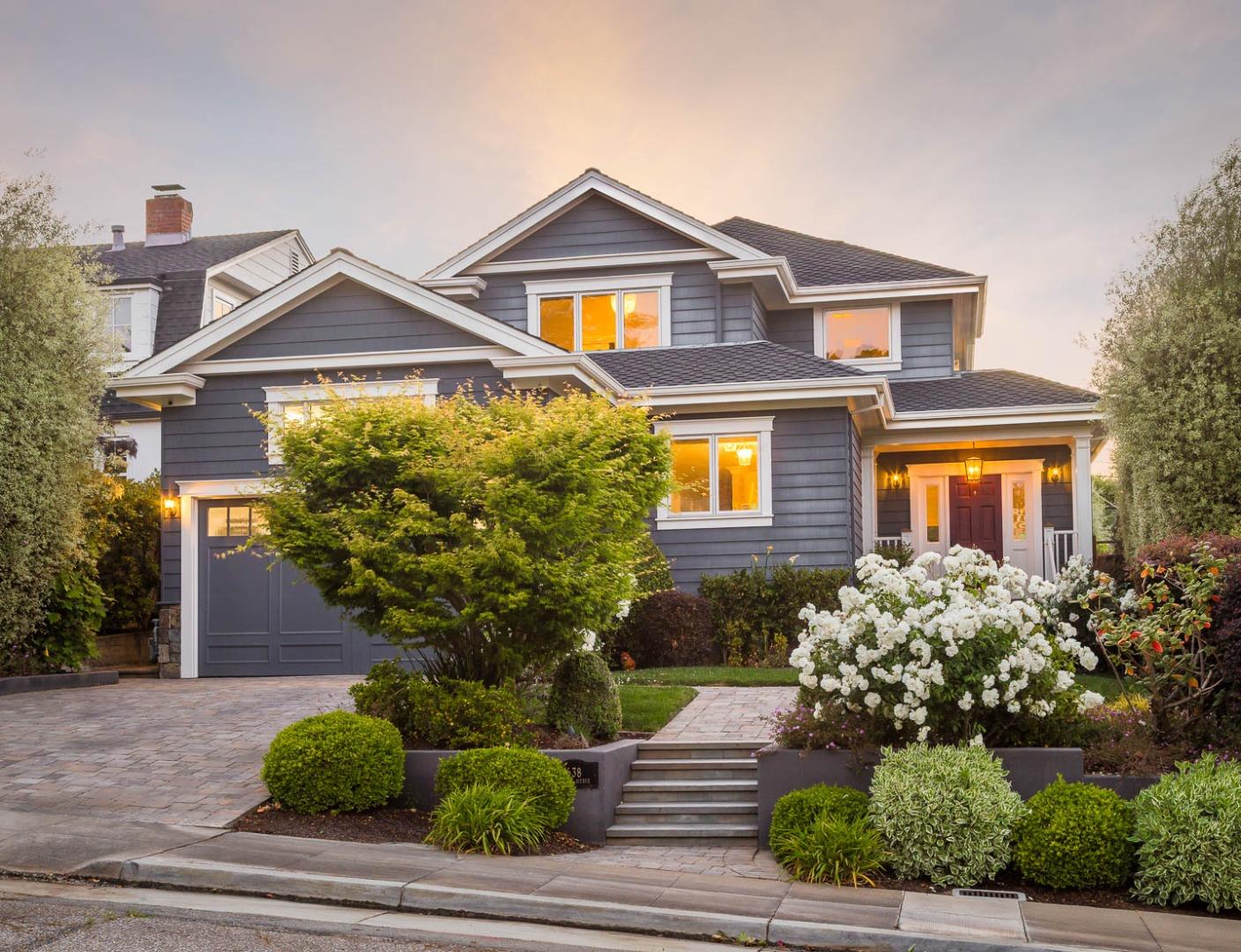 Front Image Thumbnail for ML82025329