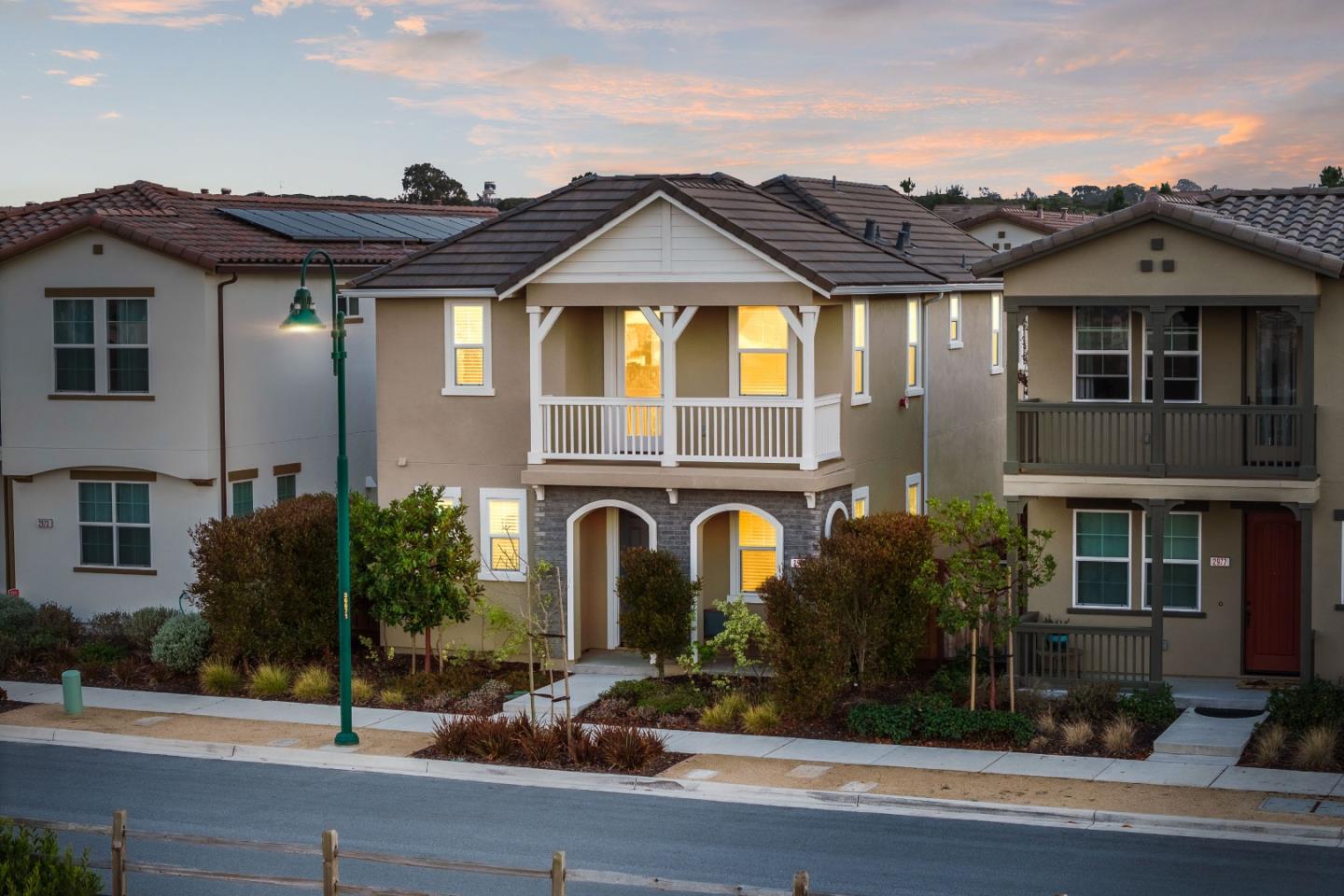 Front Image Thumbnail for ML82025338