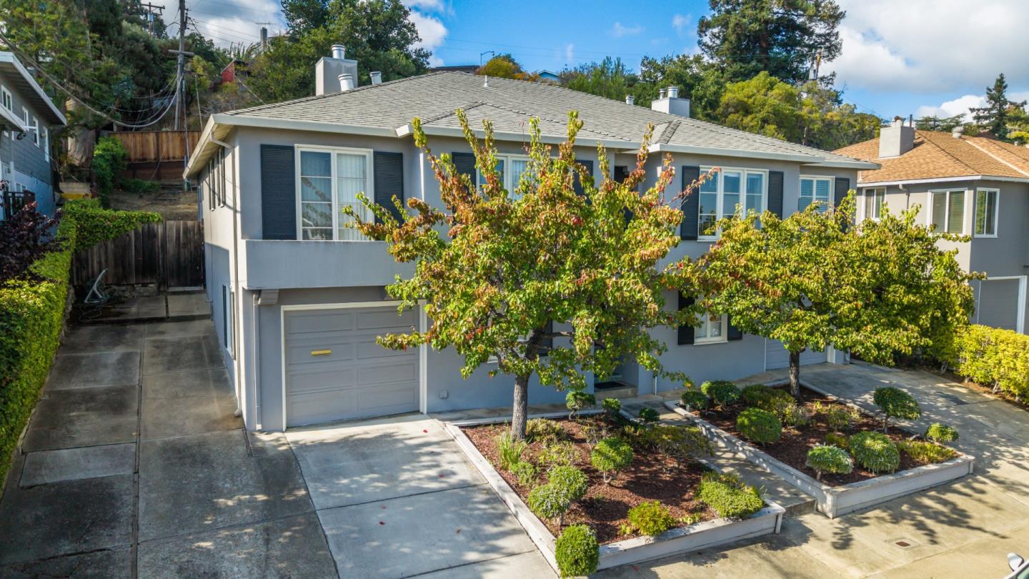 Front Image Thumbnail for ML82025348