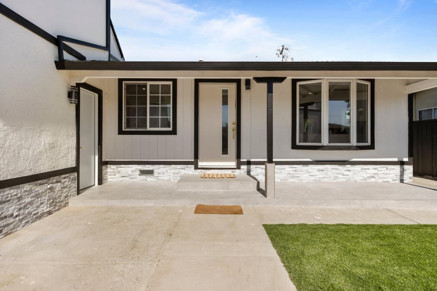 Front Image Thumbnail for ML82025369