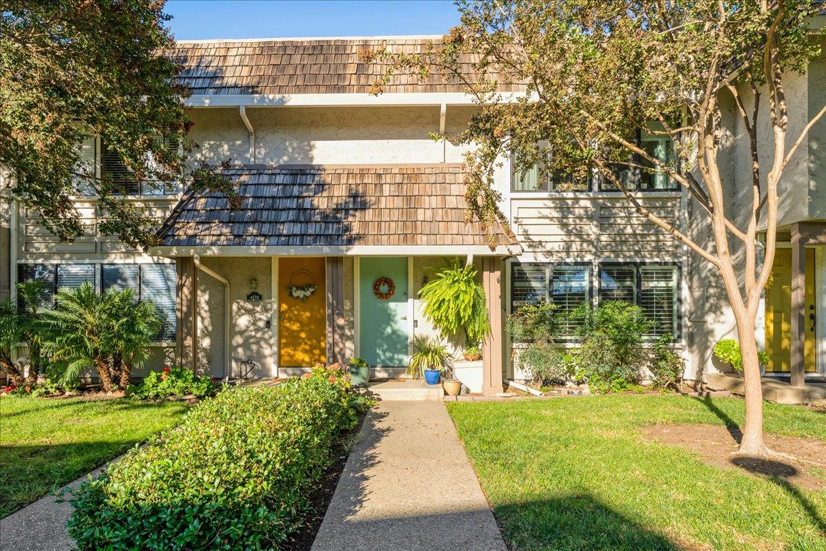 Front Image Thumbnail for ML82025373