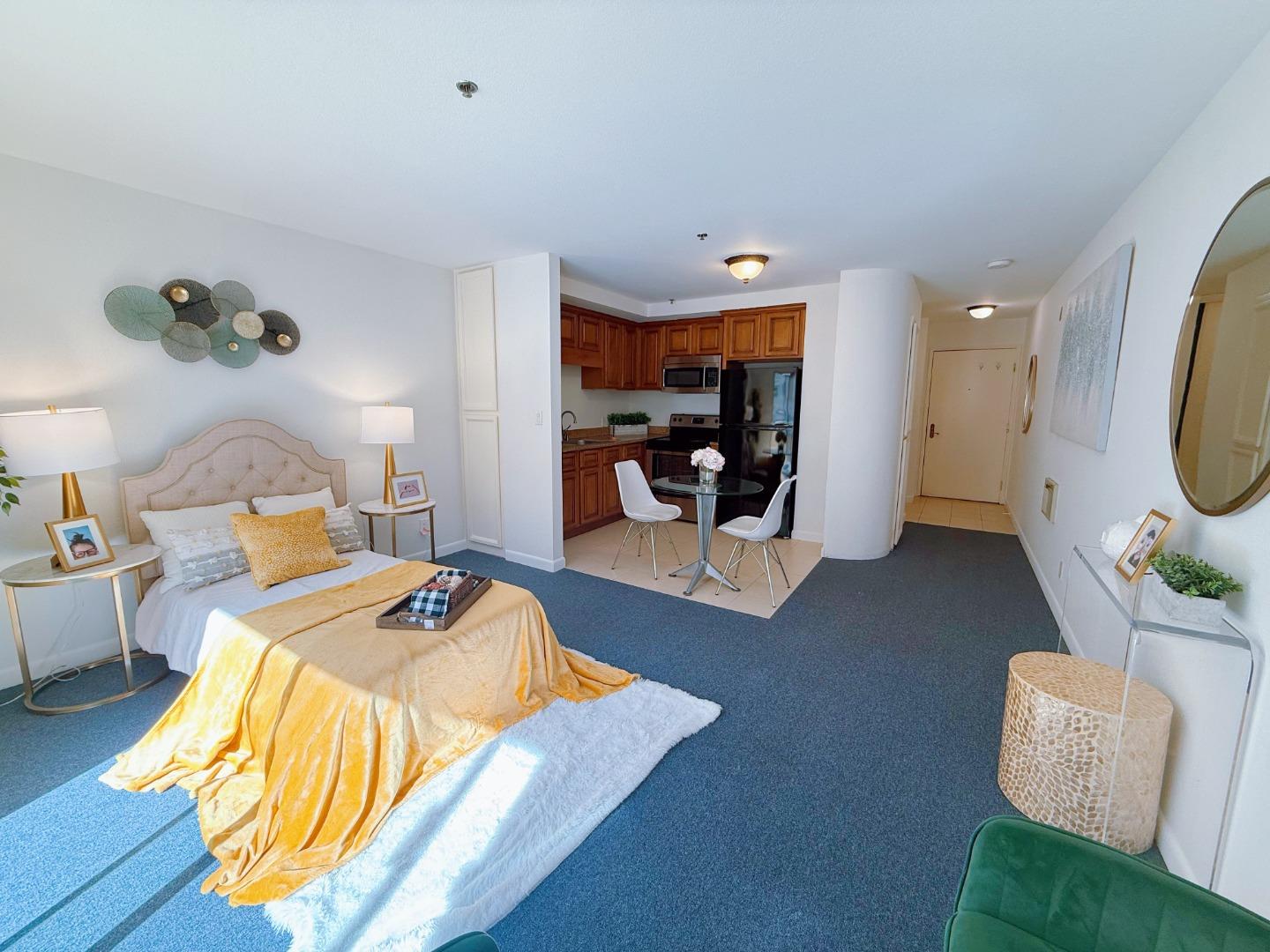 Front Image Thumbnail for ML82025393