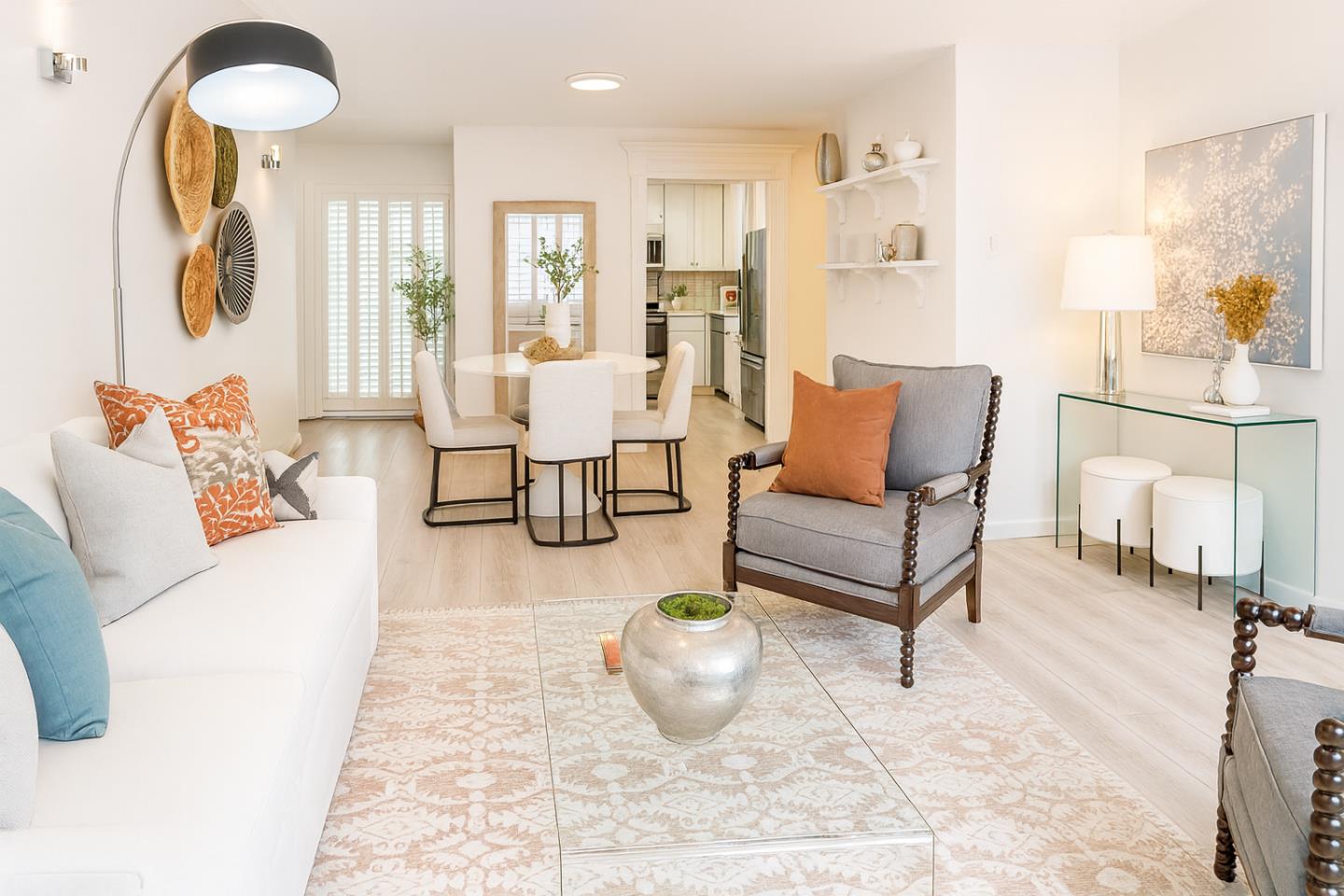 Front Image Thumbnail for ML82025398