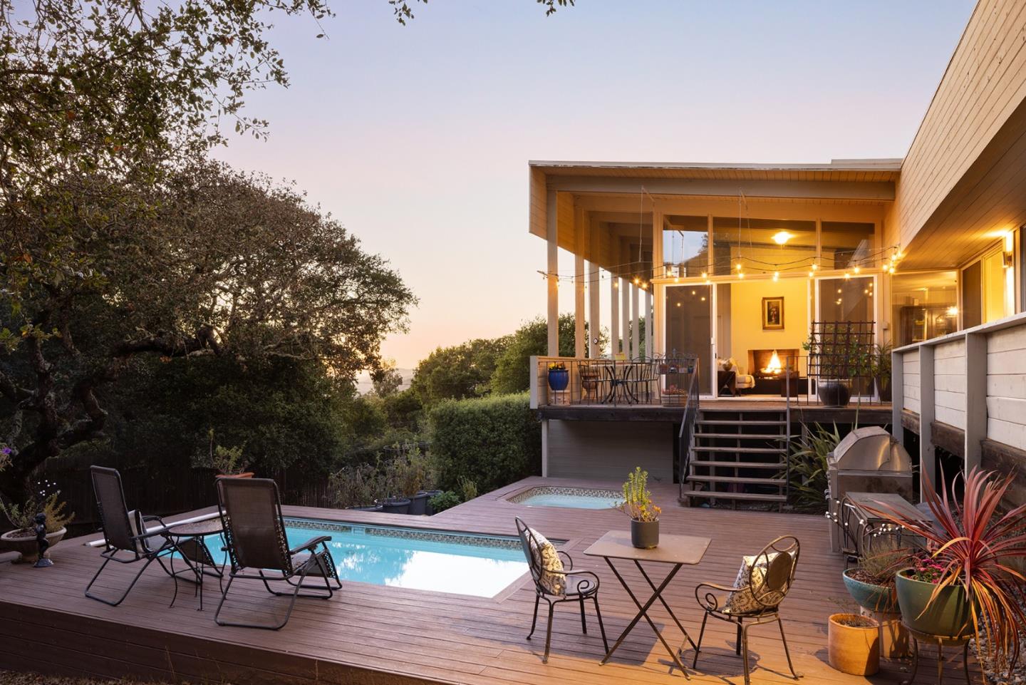 Front Image Thumbnail for ML82025578