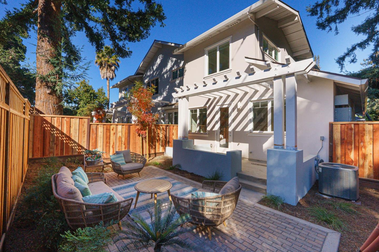 Front Image Thumbnail for ML82025581