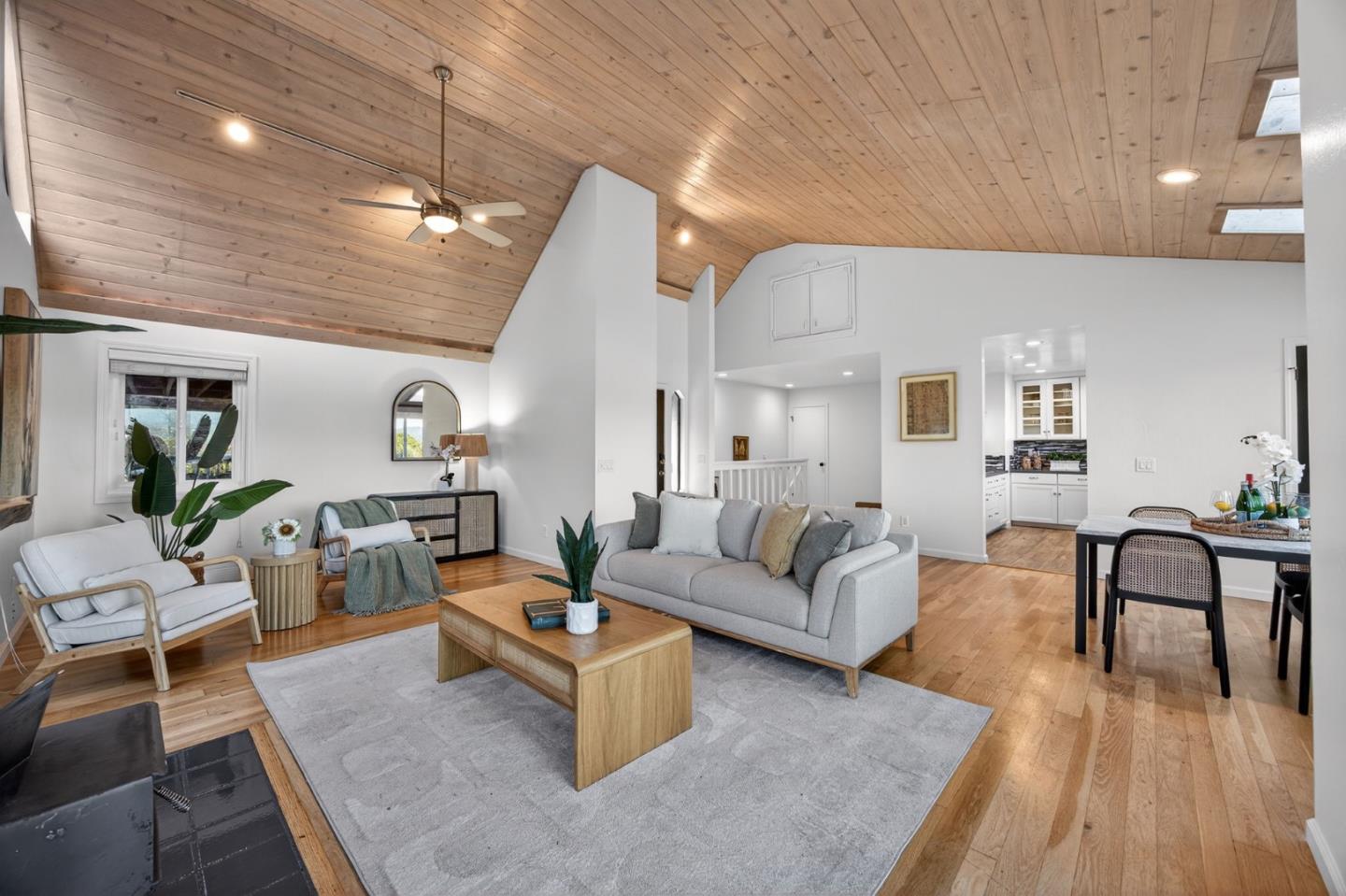 Front Image Thumbnail for ML82025720