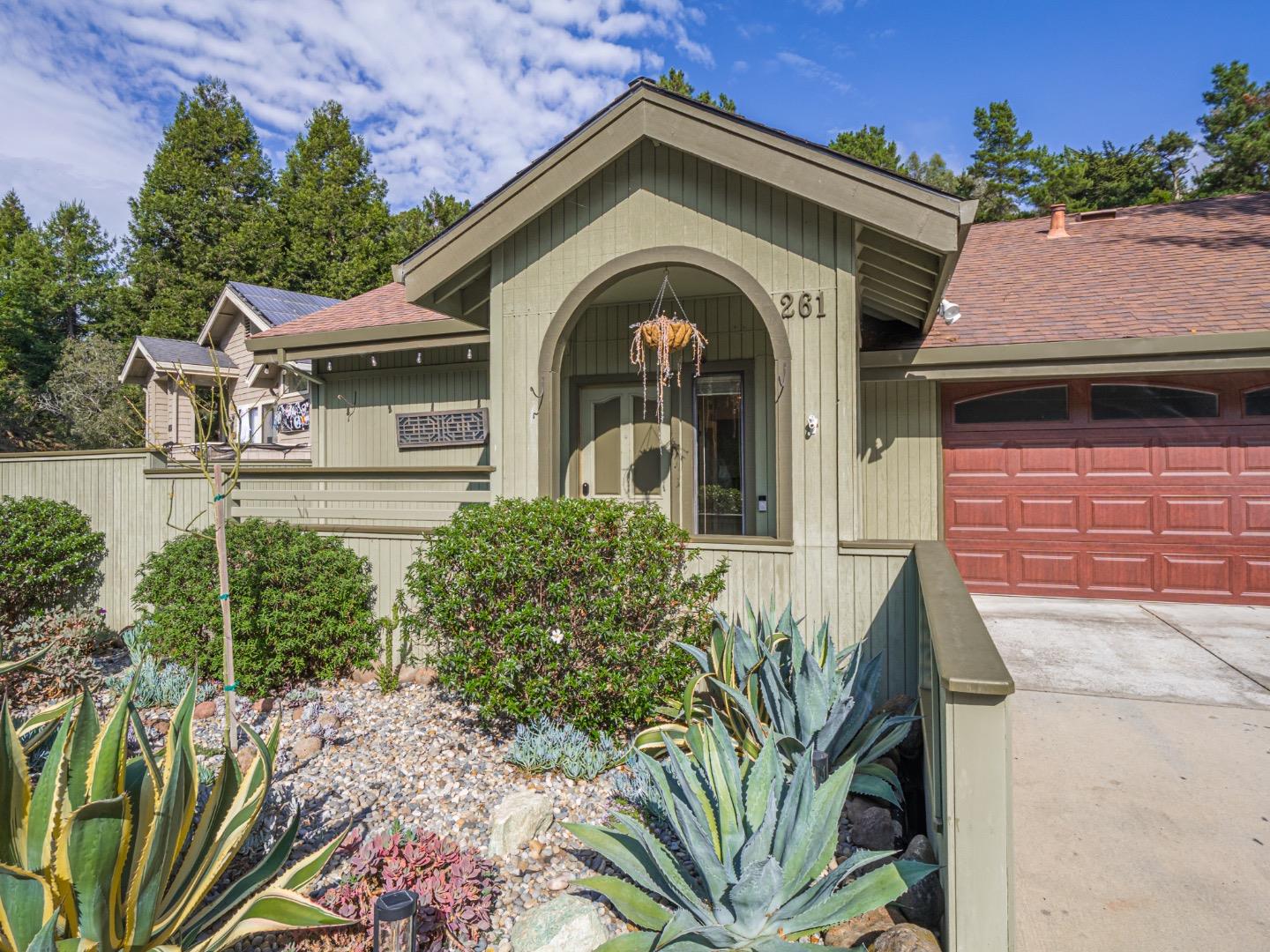 Front Image Thumbnail for ML82025722