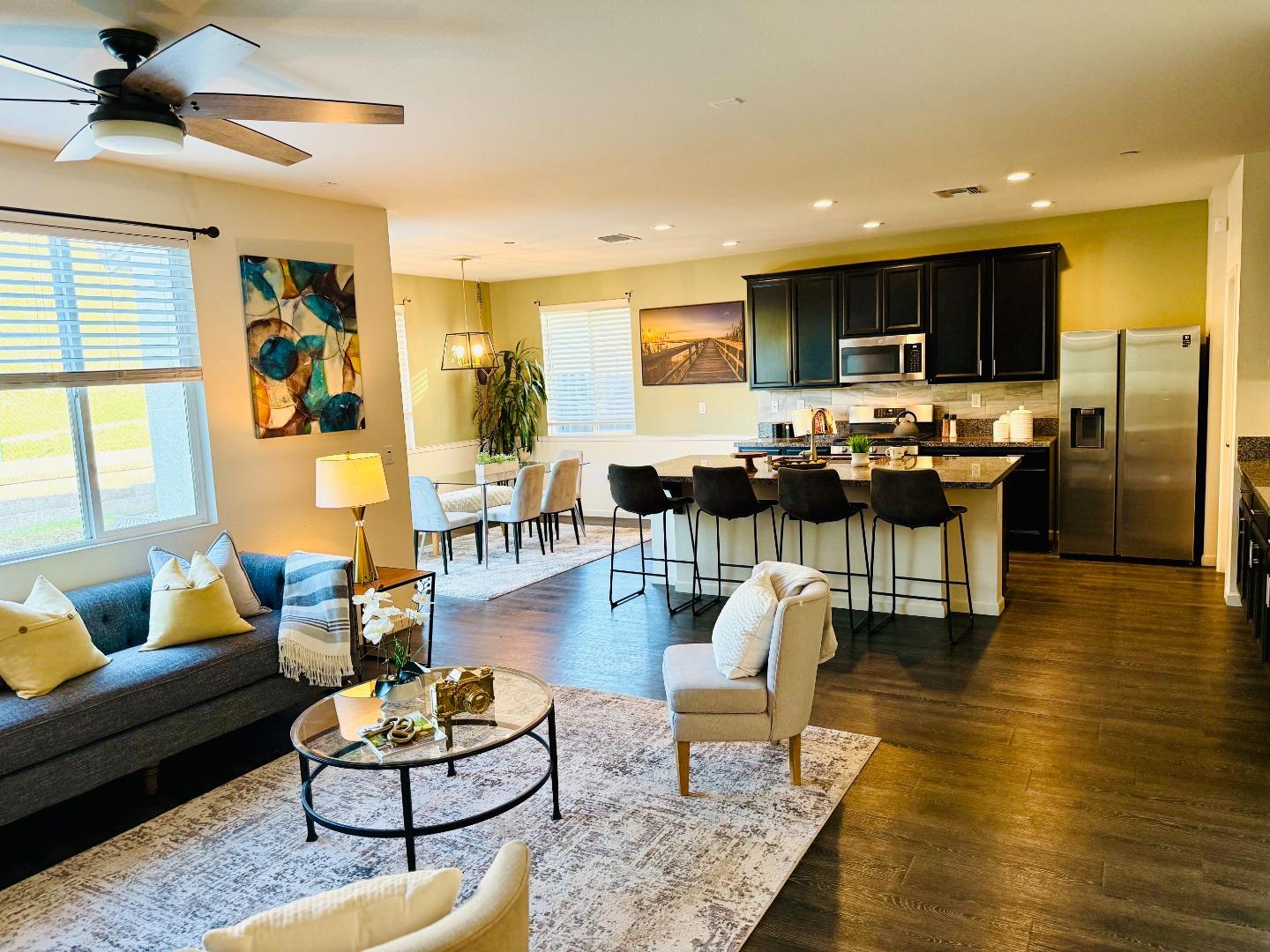 Front Image Thumbnail for ML82025738