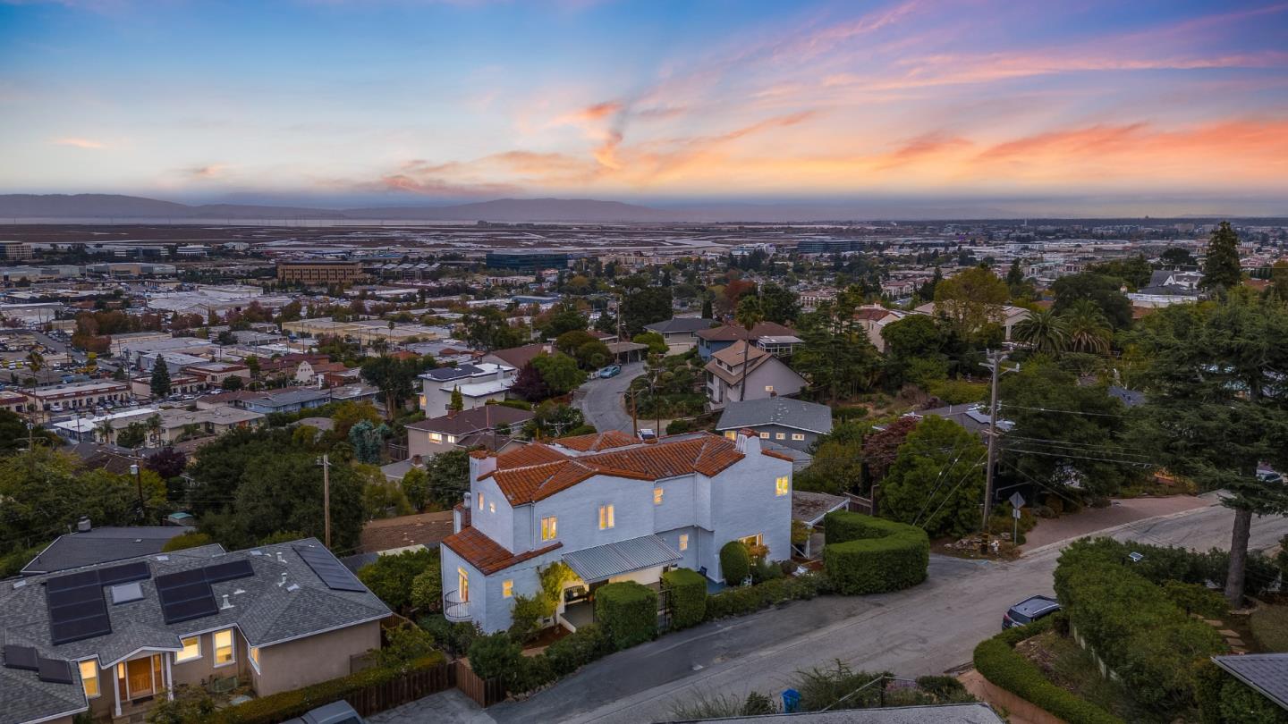 Front Image Thumbnail for ML82025826