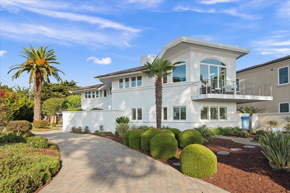 Front Image Thumbnail for ML82025836