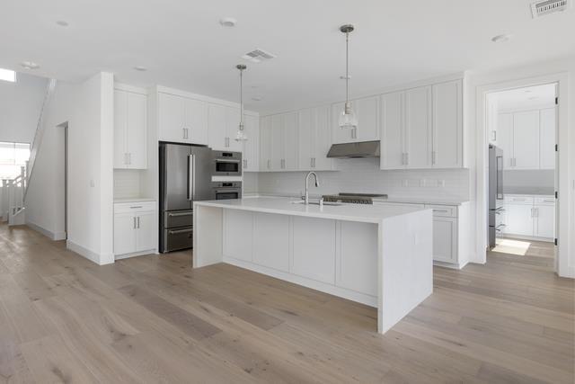 Front Image Thumbnail for ML82025849