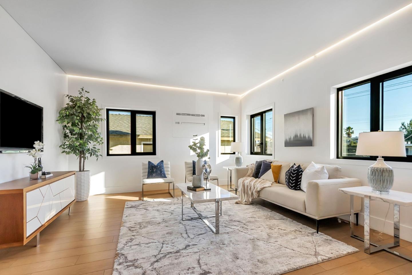 Front Image Thumbnail for ML82025939