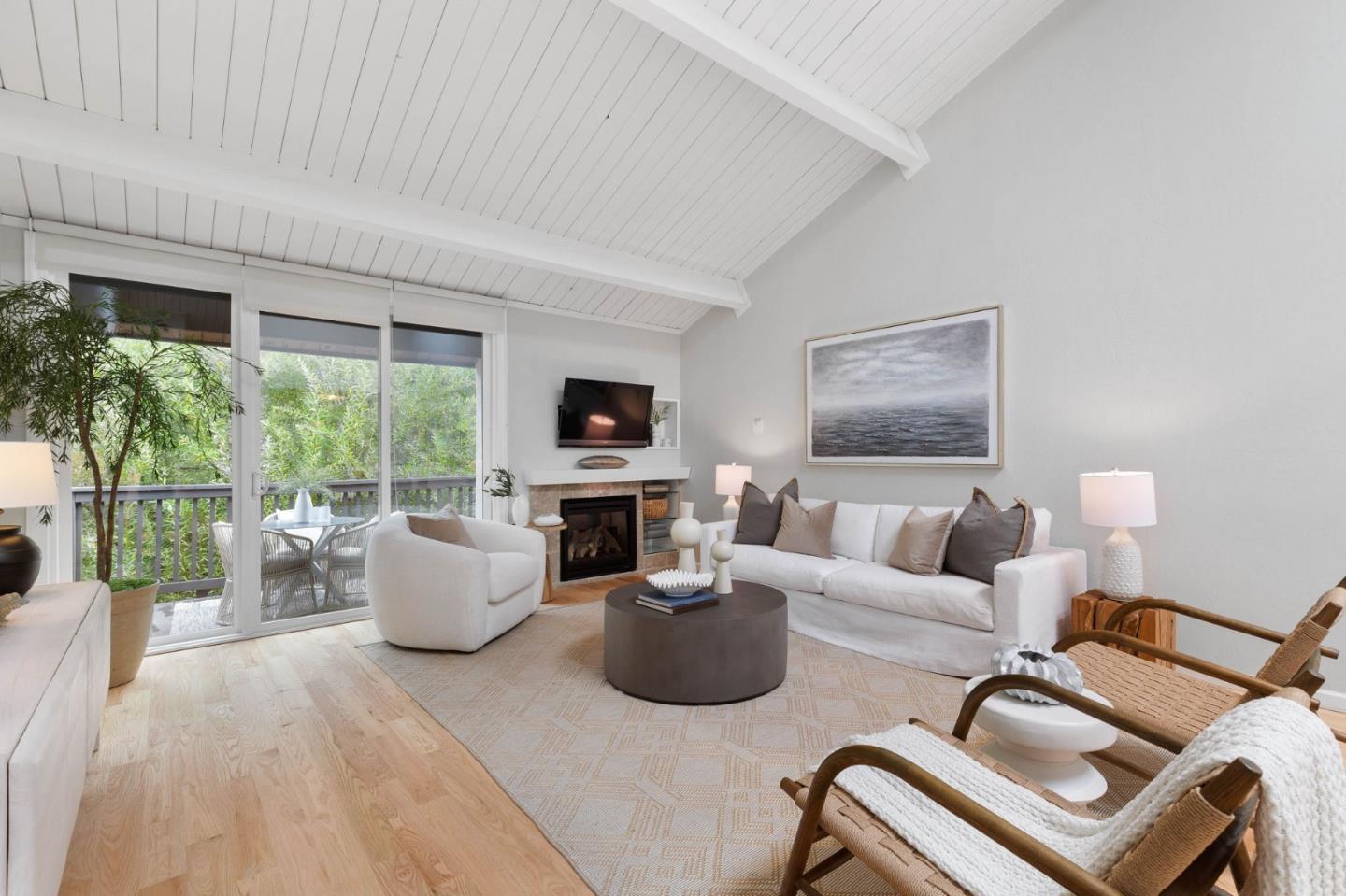 Front Image Thumbnail for ML82025988