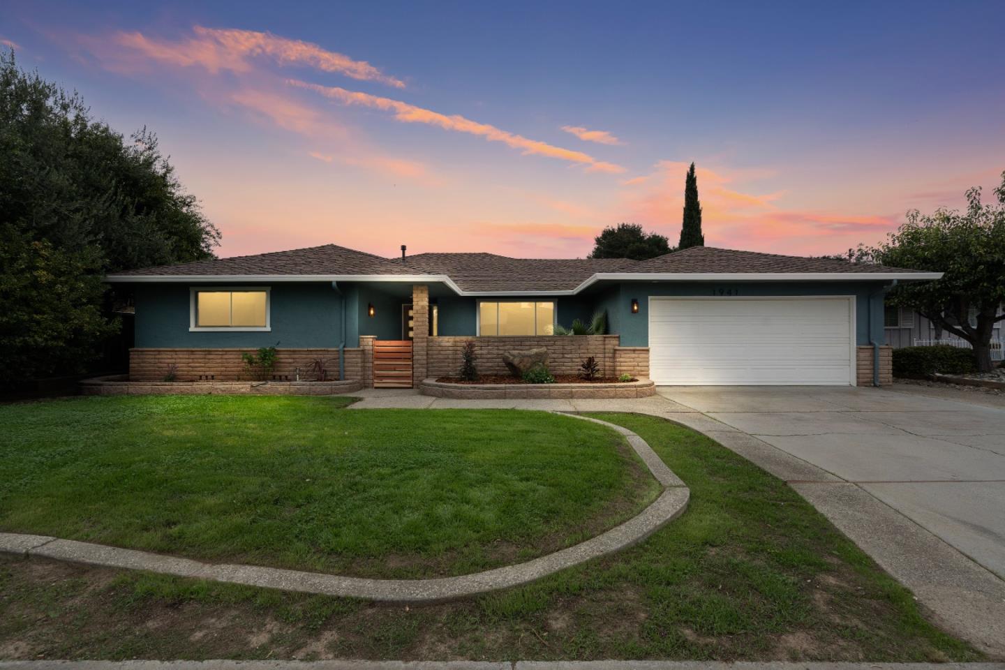 Front Image Thumbnail for ML82026092