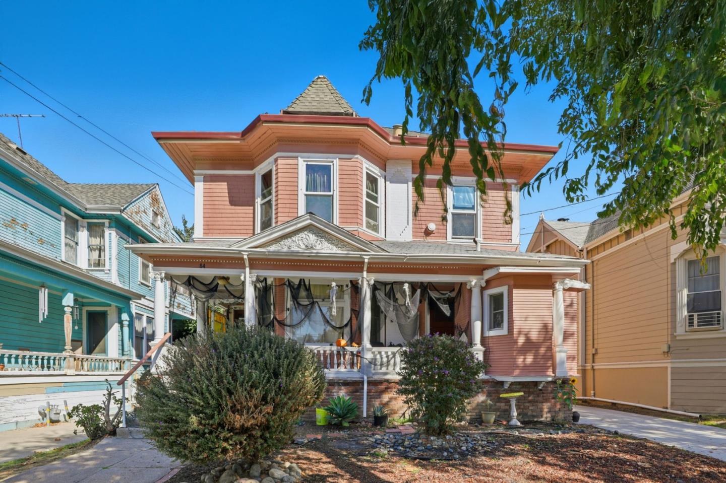 Front Image Thumbnail for ML82026157