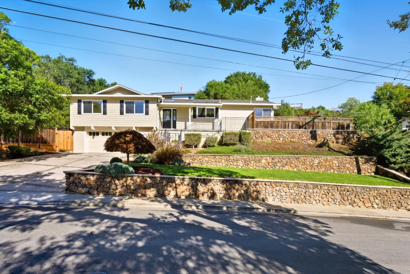 Front Image Thumbnail for ML82026172