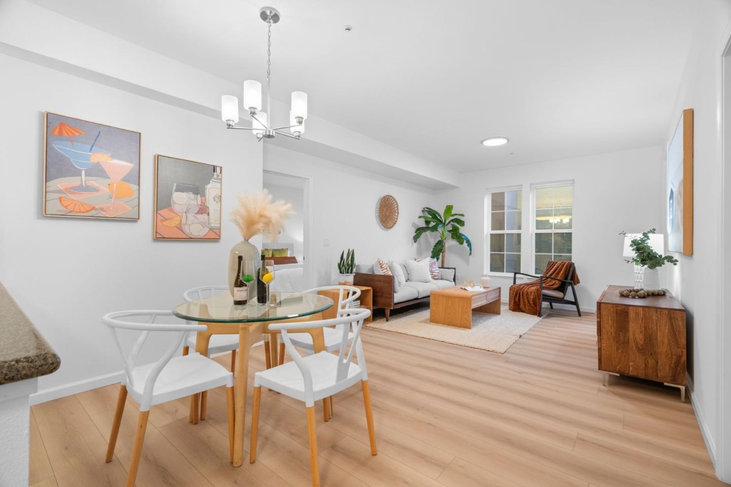 Front Image Thumbnail for ML82026176