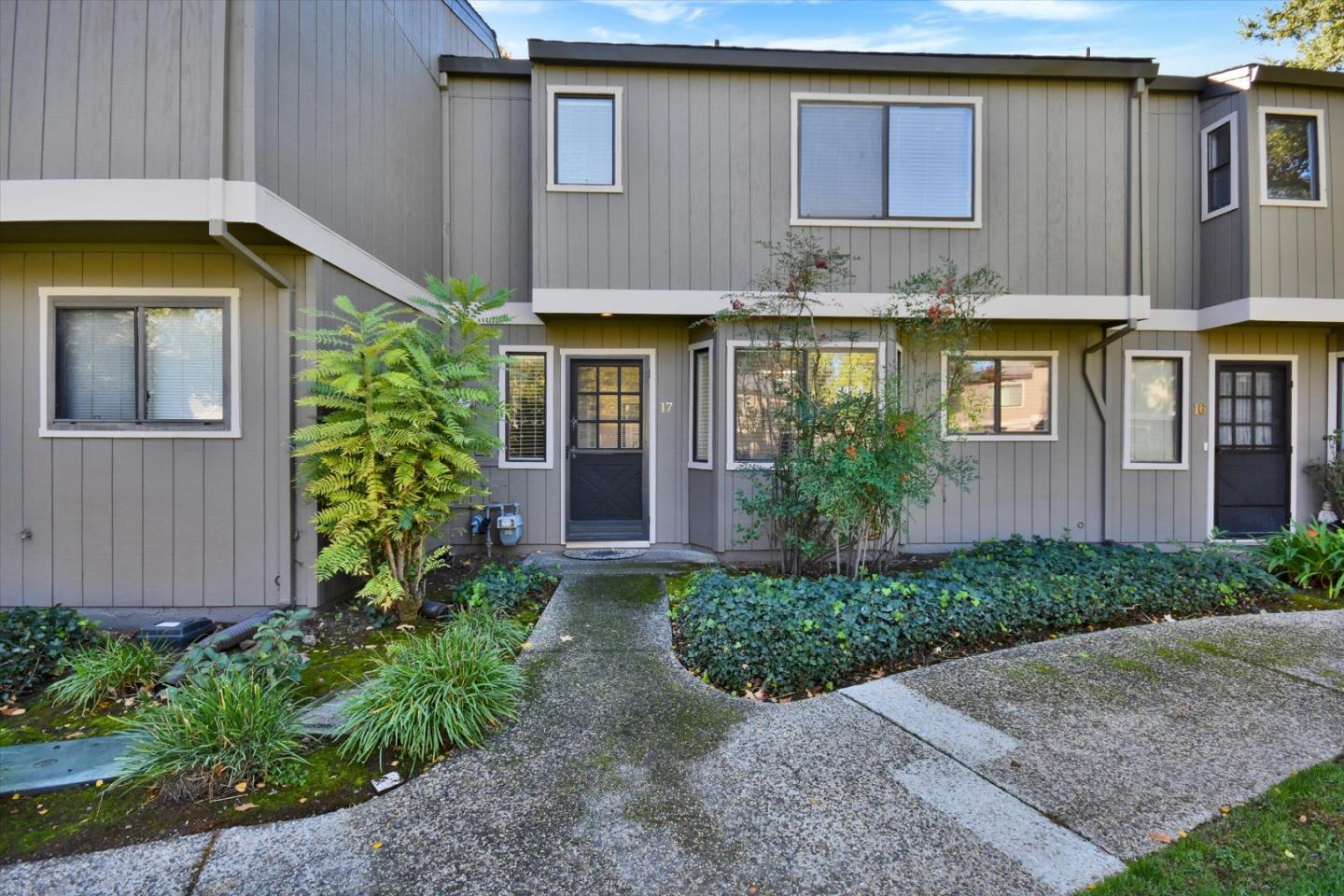 Front Image Thumbnail for ML82026211