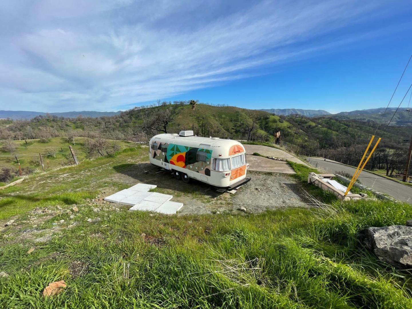 Front Image Thumbnail for ML82026214