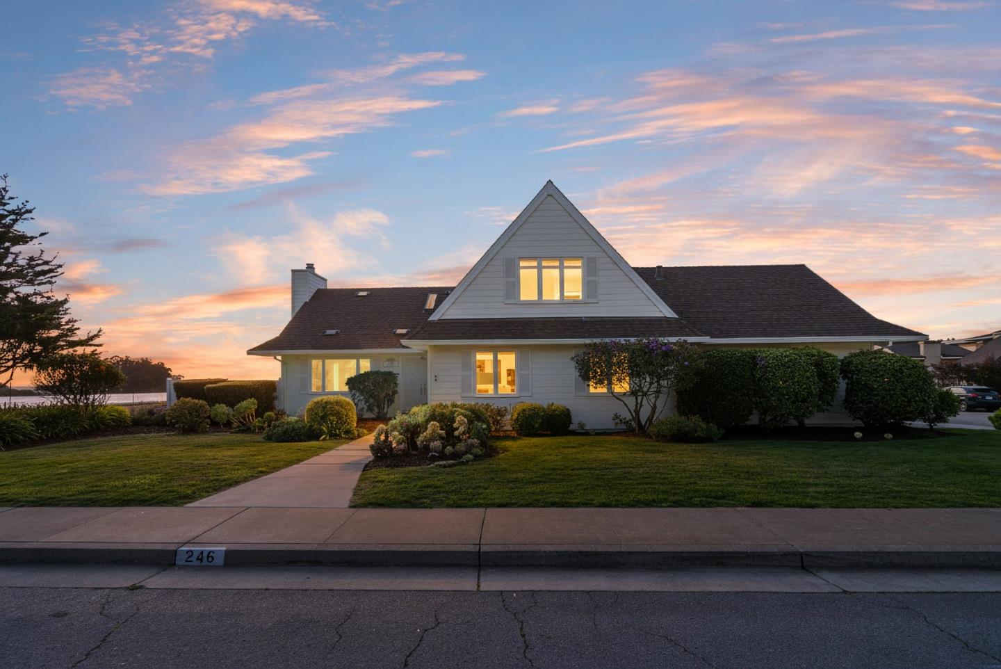 Front Image Thumbnail for ML82026240