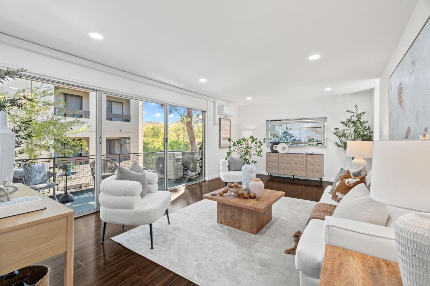 Front Image Thumbnail for ML82026267