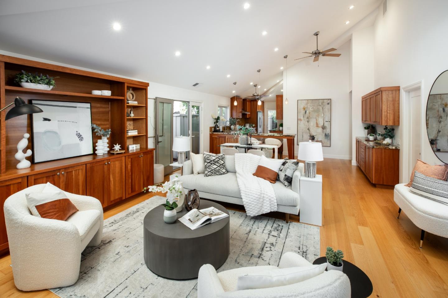 Front Image Thumbnail for ML82026289