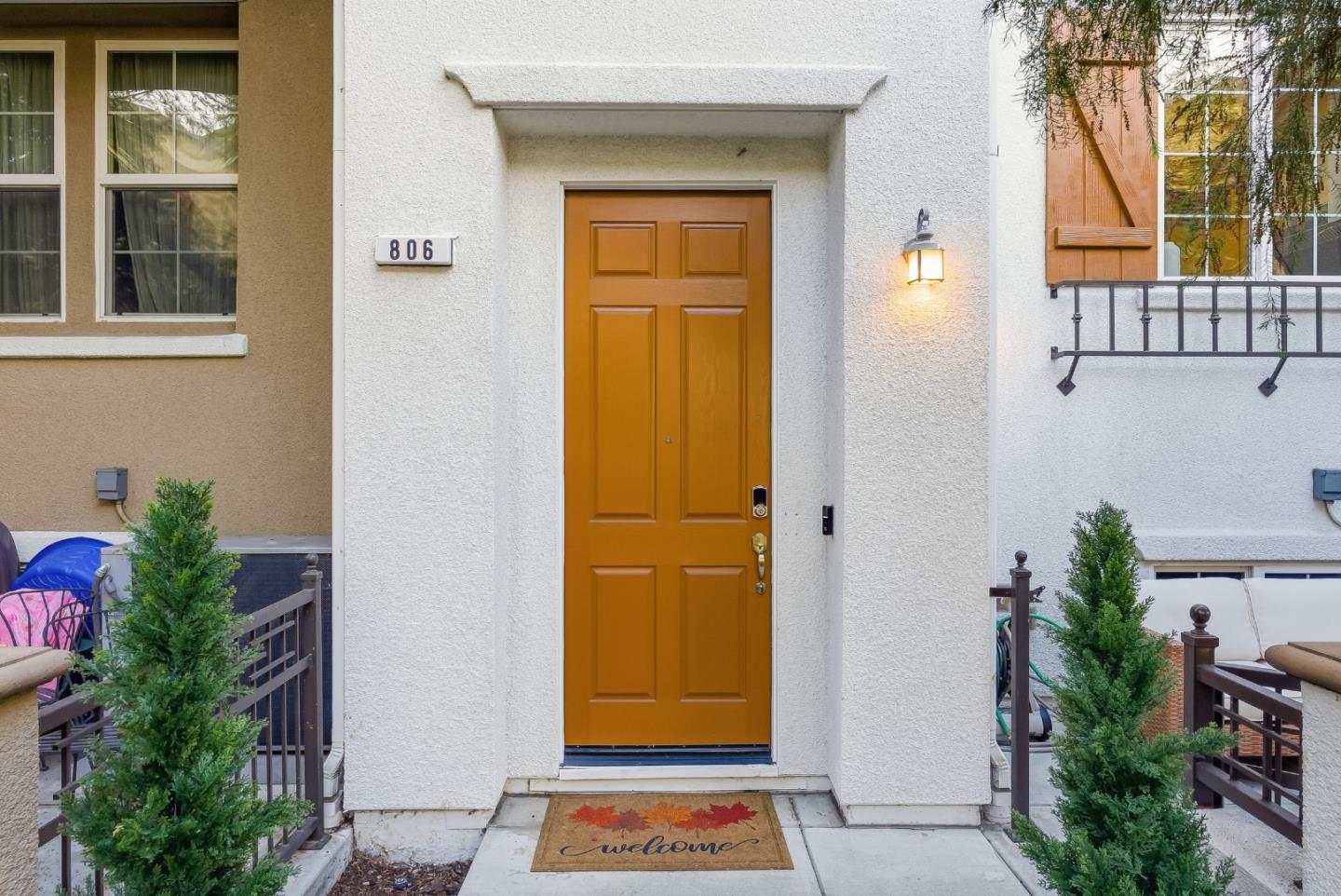 Front Image Thumbnail for ML82026299