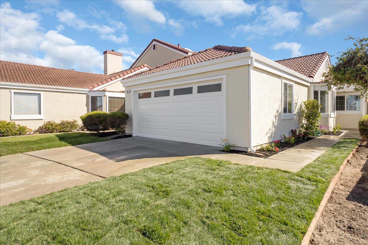 Front Image Thumbnail for ML82026354