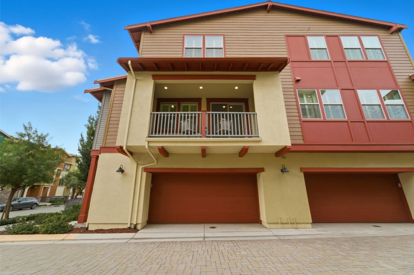 Front Image Thumbnail for ML82026356