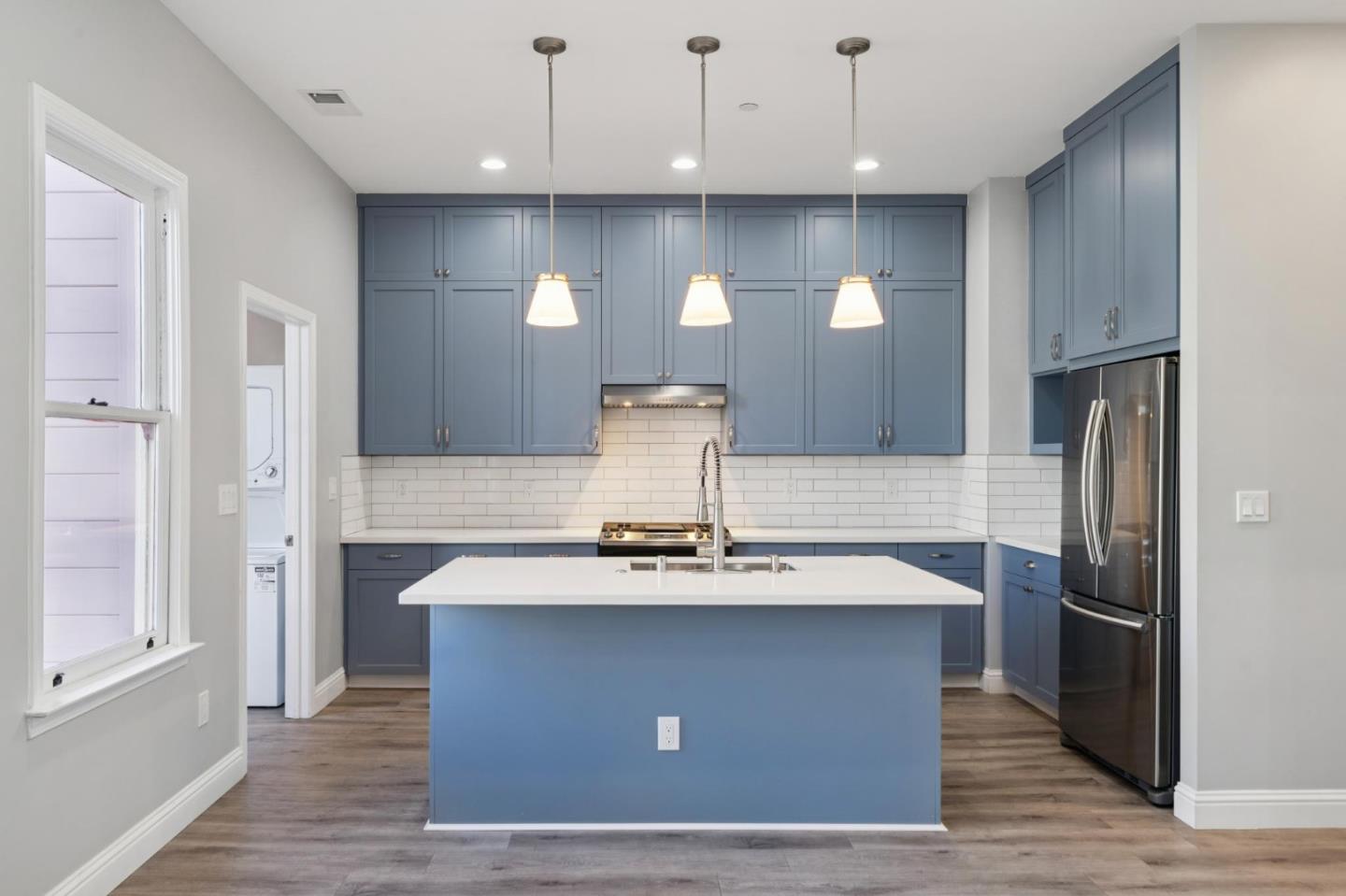 Front Image Thumbnail for ML82026399