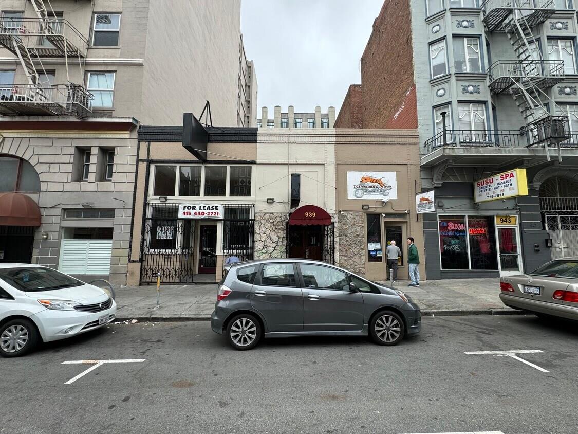 Front Image Thumbnail for ML82026405