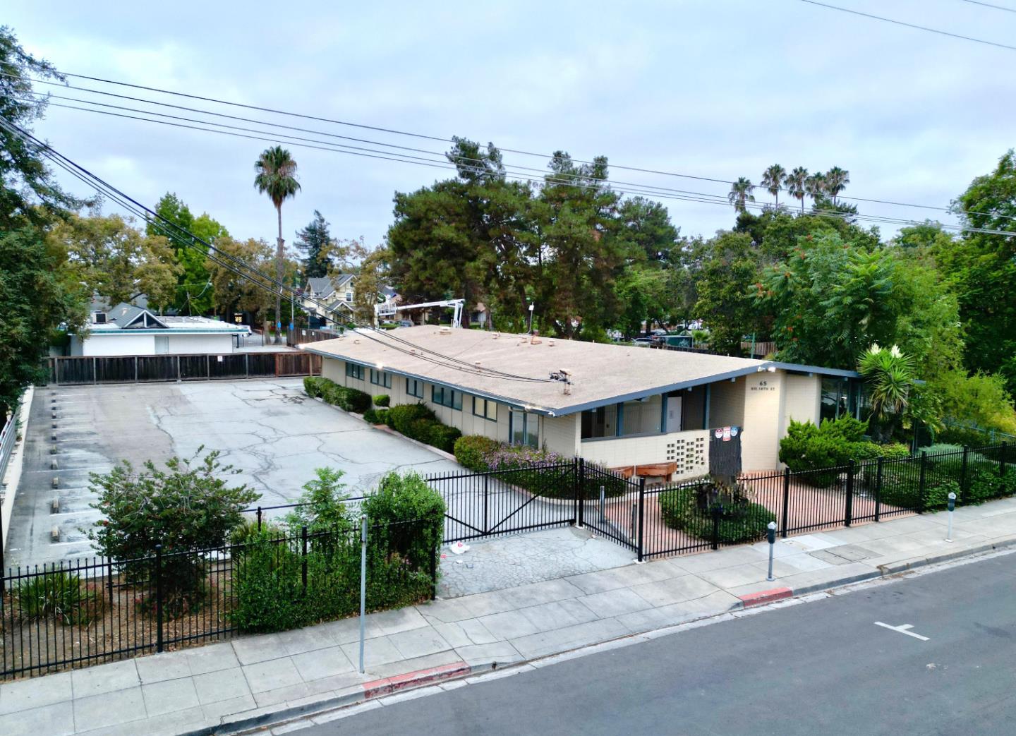 Front Image Thumbnail for ML82026423