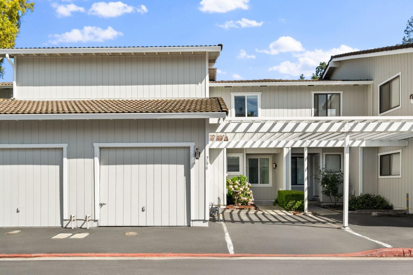 Front Image Thumbnail for ML82026430