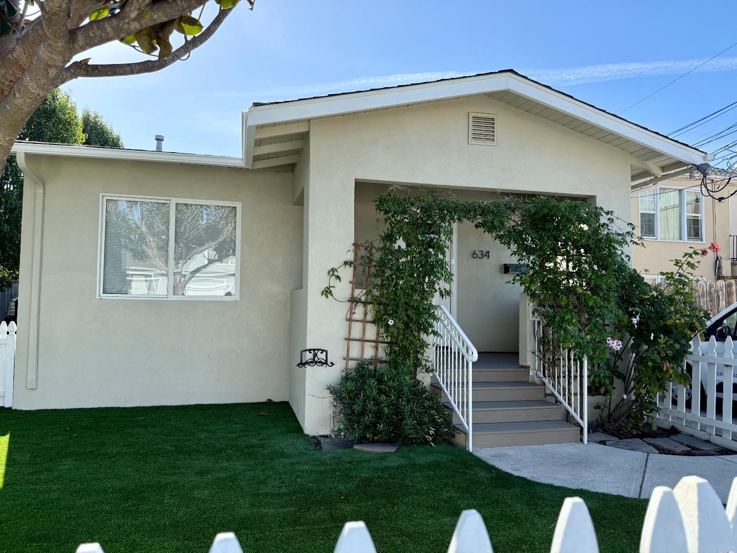 Front Image Thumbnail for ML82026432