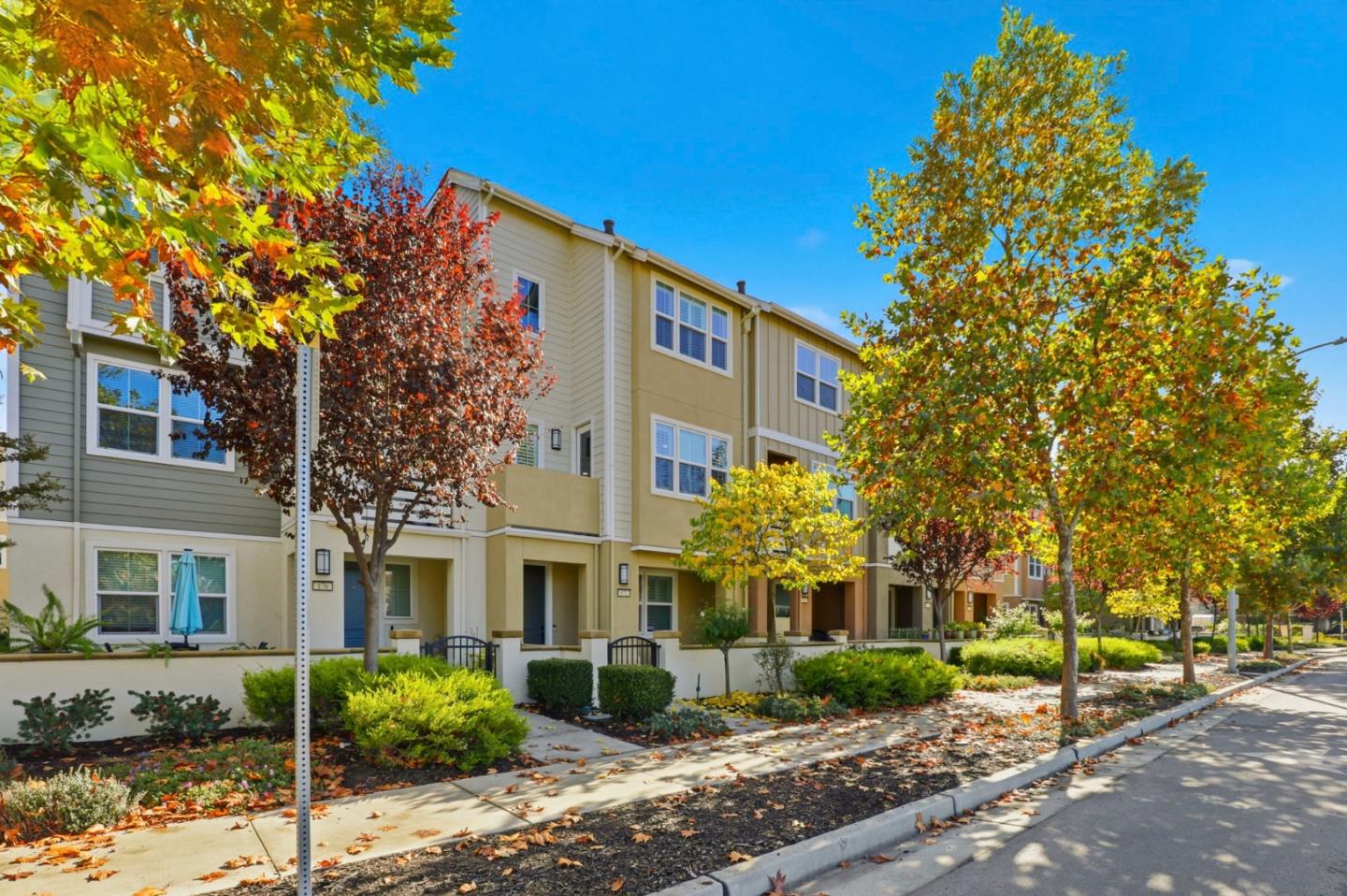 Front Image Thumbnail for ML82026459